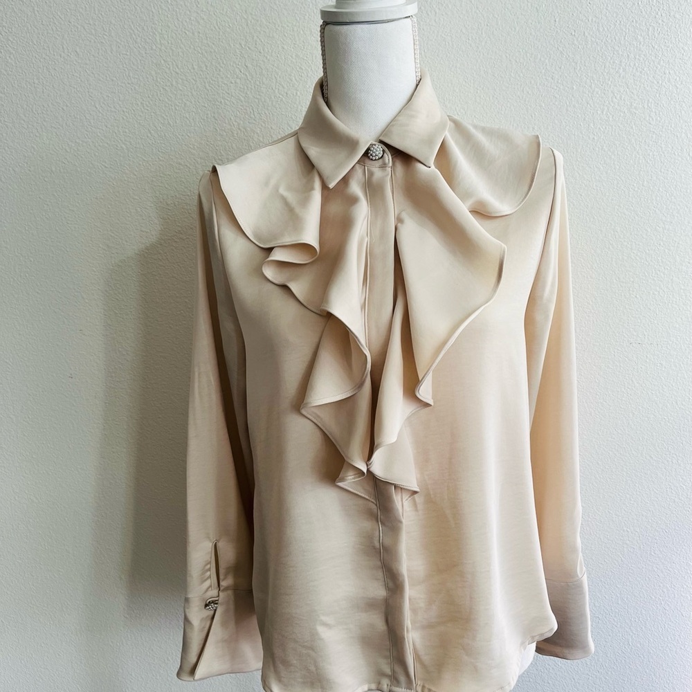 Elegant Zara Cream Ruffle Blouse S size